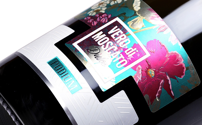 杭州葡萄酒包裝設(shè)計-葡萄酒瓶貼設(shè)計-葡萄酒標(biāo)簽設(shè)計-杭州包裝設(shè)計公司